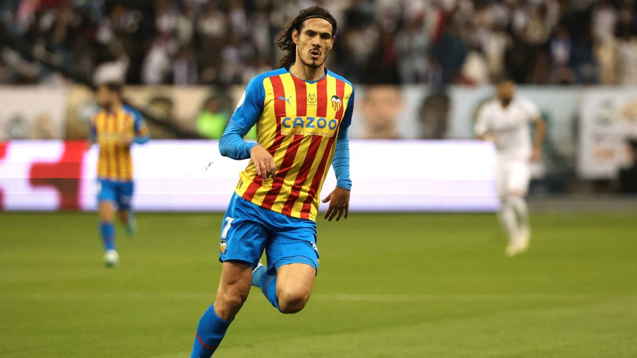 Cavani schließt sich Traditionsklub an