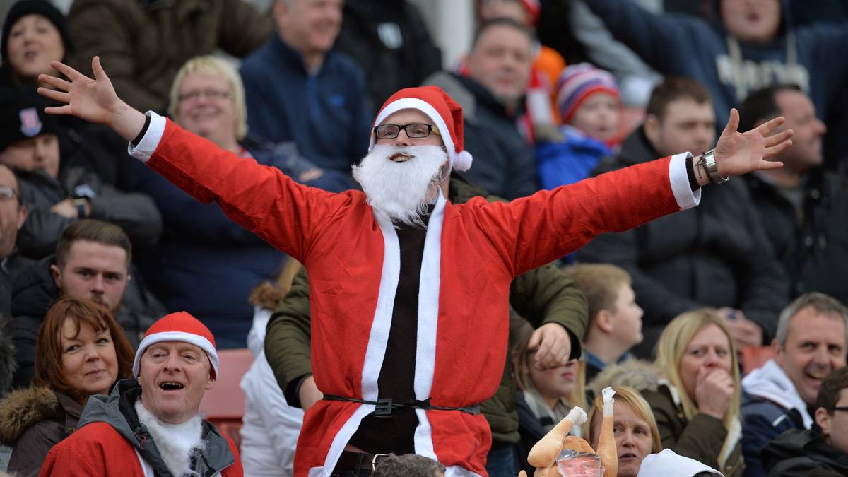 Auch in Halbzeit zwei bringt Manchester United nicht Zählbares mehr zustande. Trotz der tatkräftigen Unterstüzung des Weihnachtsmanns