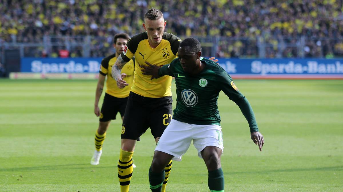 NORMALFORM - MARIUS WOLF: Wurde wegen der Verletzung von Lukasz Piszczek und den Formschwankungen von Achraf Hakimi kurzfristig zum Rechtsverteidiger umgeschult. Hatte dort zunächst erhebliche Eingewöhnungsprobleme und taktische Defizite. Zuletzt auf der ungewohnten Position aber mit Aufwärtstrend