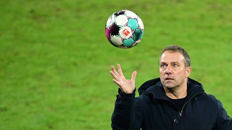 Bayern-Trainer Hansi Flick schaut nach vorne