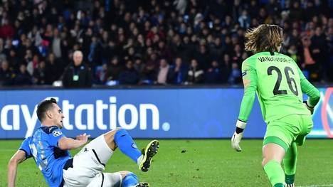 Maarten Vandevoordt vom KRC Genk ist mit Beginn der Partie beim SSC Neapel jüngster Torhüter der Champions League Historie