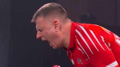 Krzysztof Ratajski bezwingt mit Ryan Joyce die Nummer 24 der Setzliste und eröffnet so die Nachmittagssession der Darts-WM mit einer weiteren Überraschung.