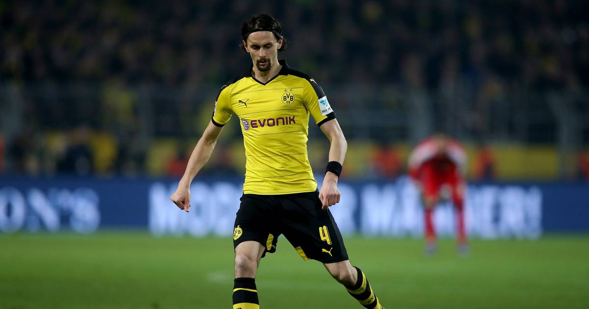 Thrombose im Arm Saisonaus für Borussia Dortmunds Neven Subotic
