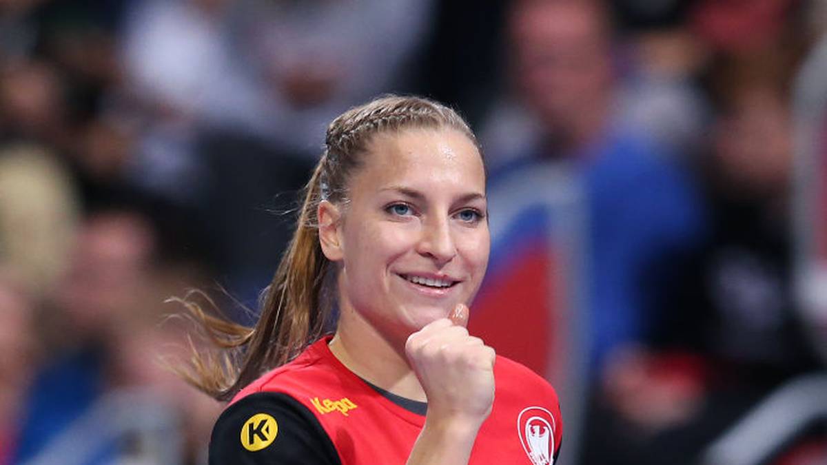 JENNY BEHREND (Außen) - Erst 23 Jahre alt und mit den wenigsten Länderspielen aller Feldspielerinnen. Die Rechtsaußenspielerin des VfL Oldenburg wusste wie Großmann gegen Brasilien zu überzeugen. Trumpfte mit ebenfalls fünf Toren auf