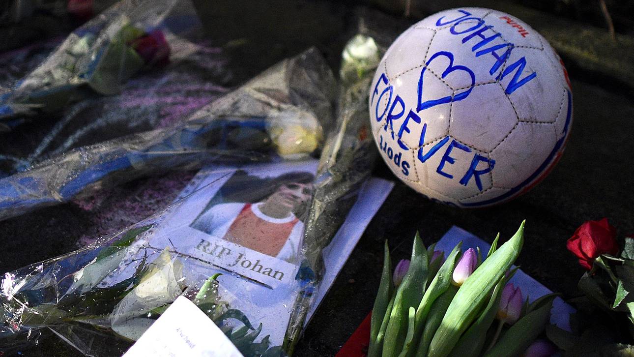 Cruyffs Fußballschuhe versteigert