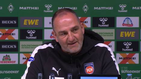 Trainer Frank Schmidt hat nach der Niederlage im Kellerduell gegen Werder Bremen kaum noch Hoffnung auf den Klassenerhalt des 1. FC Heidenheim.