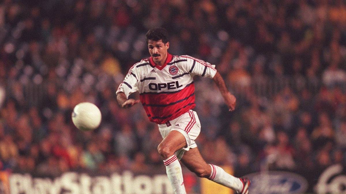 ALI DAEI: Für den sympathischen Stürmer mit dem Schnauzer erklingt in der Südkurve sogar ein eigenes Lied. "Hooray, Hooray, Ali Ali Daei", ist 1998/99 der Hit schlechthin im Olympiastadion