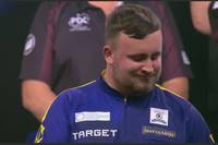 Was für eine Aufholjagd von Luke Littler! Mike De Decker hat das Darts-Wunderkind beim Grand Slam am Rand der Niederlage - doch dann schlägt "The Nuke" spektakulär zurück.