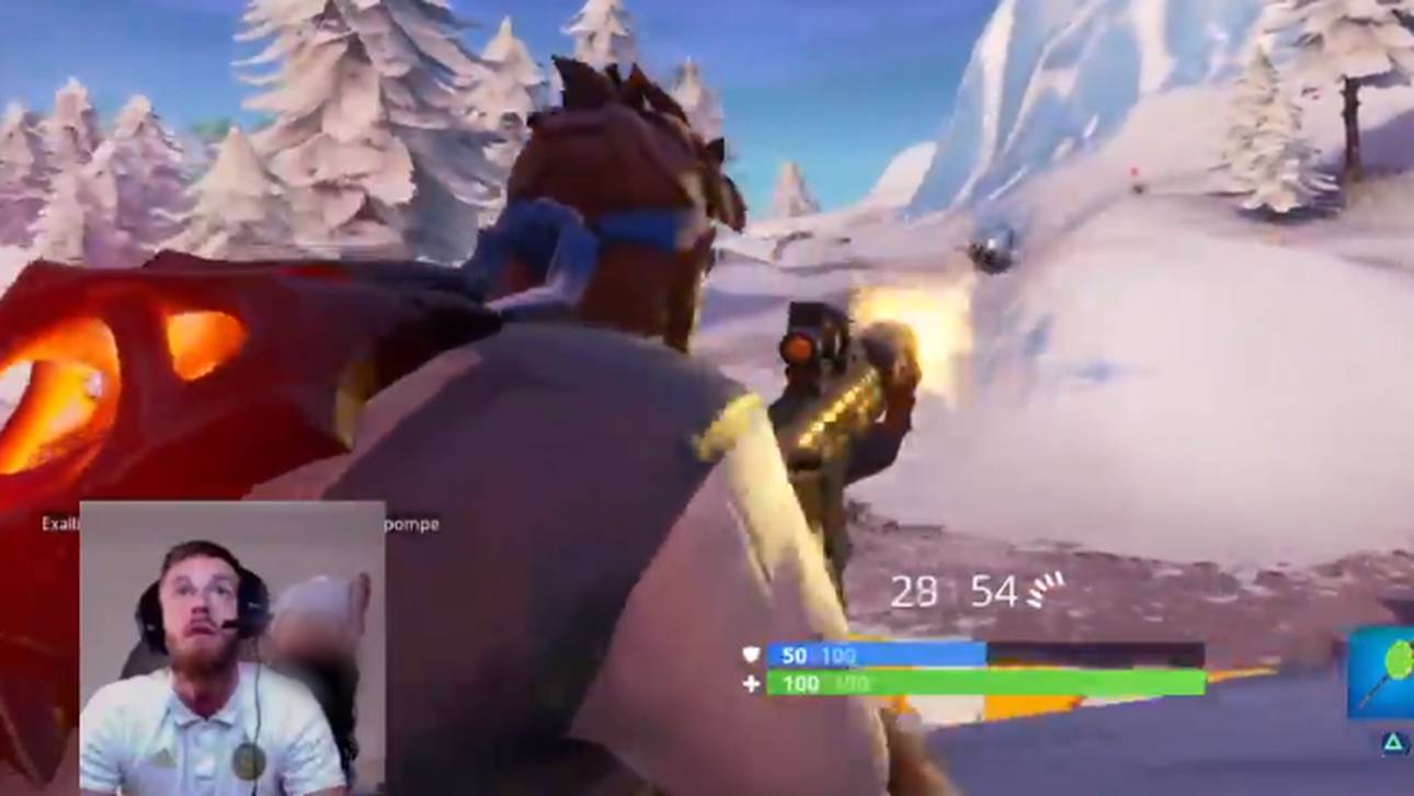 Algerier zieht blank und fliegt raus