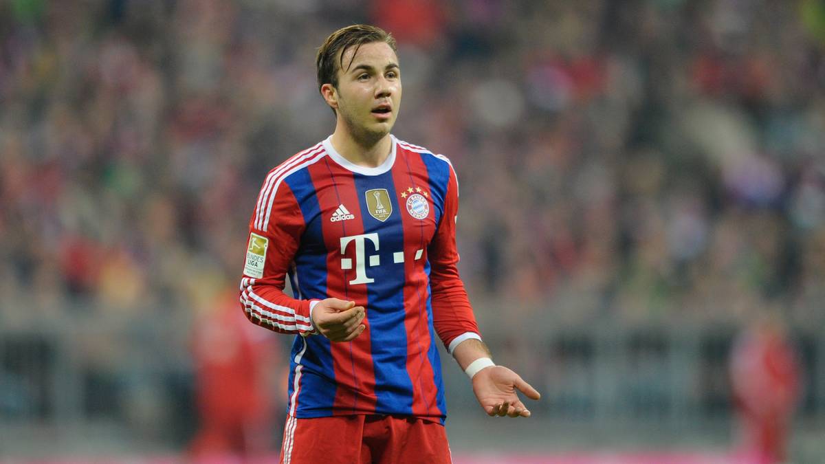 MARIO GÖTZE, der weiterhin vornehmlich über die Flügel kommt, steigert in seinem zweiten Jahr zwar die Anzahl seiner Bundesligaspiele (32) - nicht aber seine Trefferquote (9). Mittelstürmer-Ersatz CLAUDIO PIZARRO bleibt in 17 Einsätzen torlos