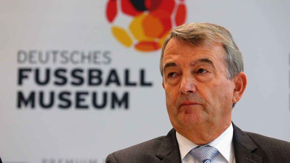 WOLFGANG NIERSBACH (2012-2015): Wurde einstimmig zum neuen DFB-Präsidenten gewählt. Mit Niersbach als Chef gewann Deutschland die WM 2014 in Brasilien. Stolperte im Anschluss über die bestechungen im Rahmen der WM-Vergabe 2006 nach Deutschland