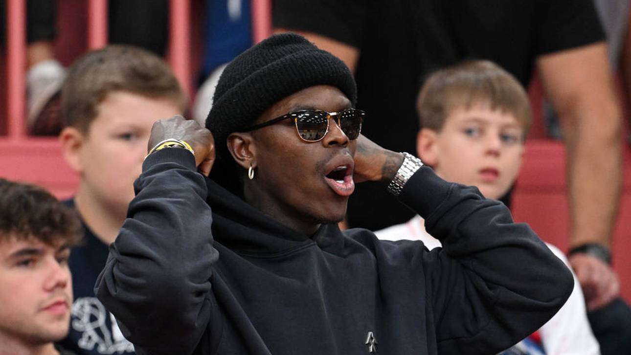 Kurios! Schröder kickt in Landesliga