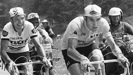 Eddy Merckx (r.) wurde 1969 unter dubiosen Umständen vom Giro ausgeschlossen