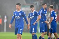 Der FC Schalke 04 steckt in der Krise. Der Trainerwechsel trägt noch überhaupt keine Früchte, aus diesem Grund herrscht bei den Königsblauen Alarmstufe Rot.