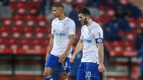 Das Revierderby gegen Borussia Dortmund könnte für den abstiegsgefährdeten Schalke 04 doch noch zu einem Wendepunkt werden. Die Knappen kämpfen um den Klassenerhalt in der Bundesliga. 