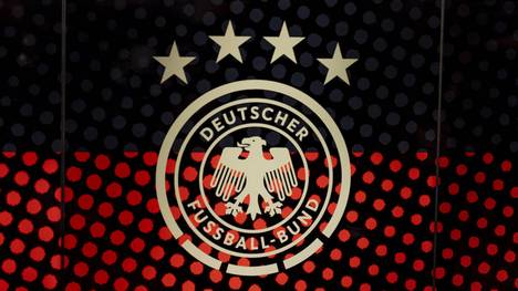 Der DFB sorgt mit dem Ausrüster-Wechsel von Adidas zu Nike für großen Wirbel.  Auch die neue Kooperation des DFB mit der Social-Media-Plattform TikTok stößt nicht überall auf positive Resonanz.