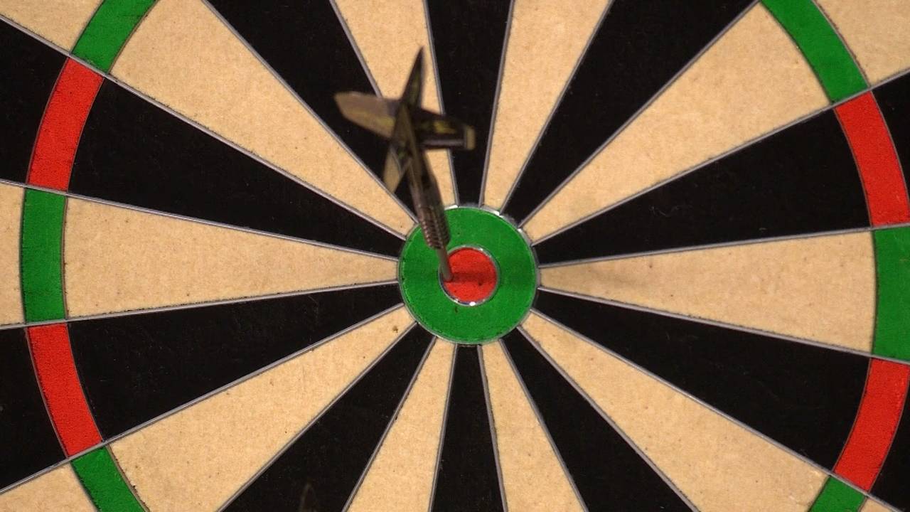 Premier League of Darts: Spektakuläre Bullseye-Show von Darts-Wunderkind Littler