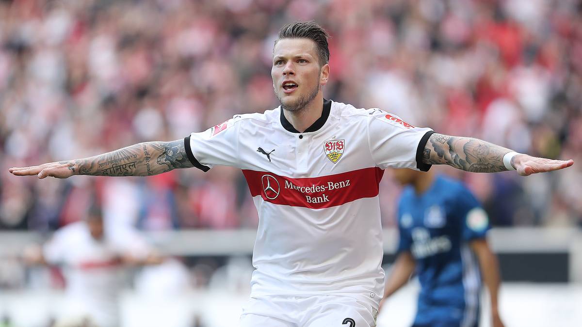 STURM - Im bislang spektakulärsten Transfertausch des Sommers geht Daniel Ginczek für Didavi nach Wolfsburg. Ginczek bringt den Schwaben, für die er in der vergangenen Saison sieben Tore schoss, mit seinem Abgang nach Wolfsburg zusätzlich zehn Millionen Euro ein