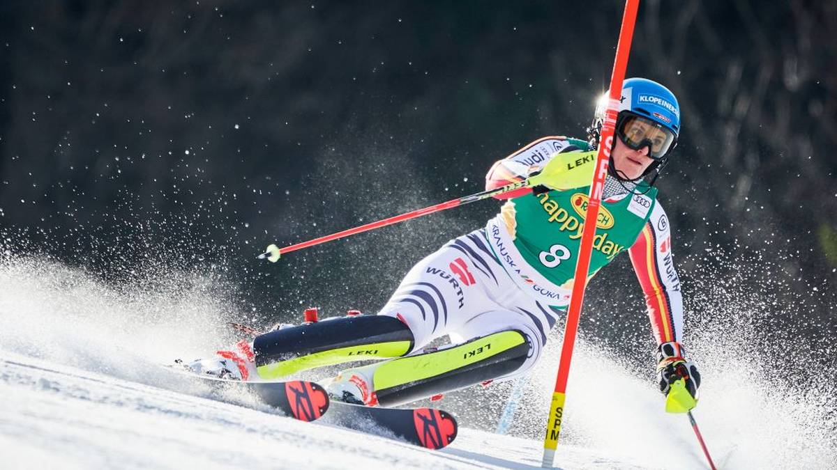 Unter ihrem Mädchennamen Geiger war die 30-Jährige aus Oberstdorf seit 2008 zweimal aufs Podest gefahren war: "Mein Körper und mein Kopf sind nicht mehr bereit 100 Prozent zu geben."