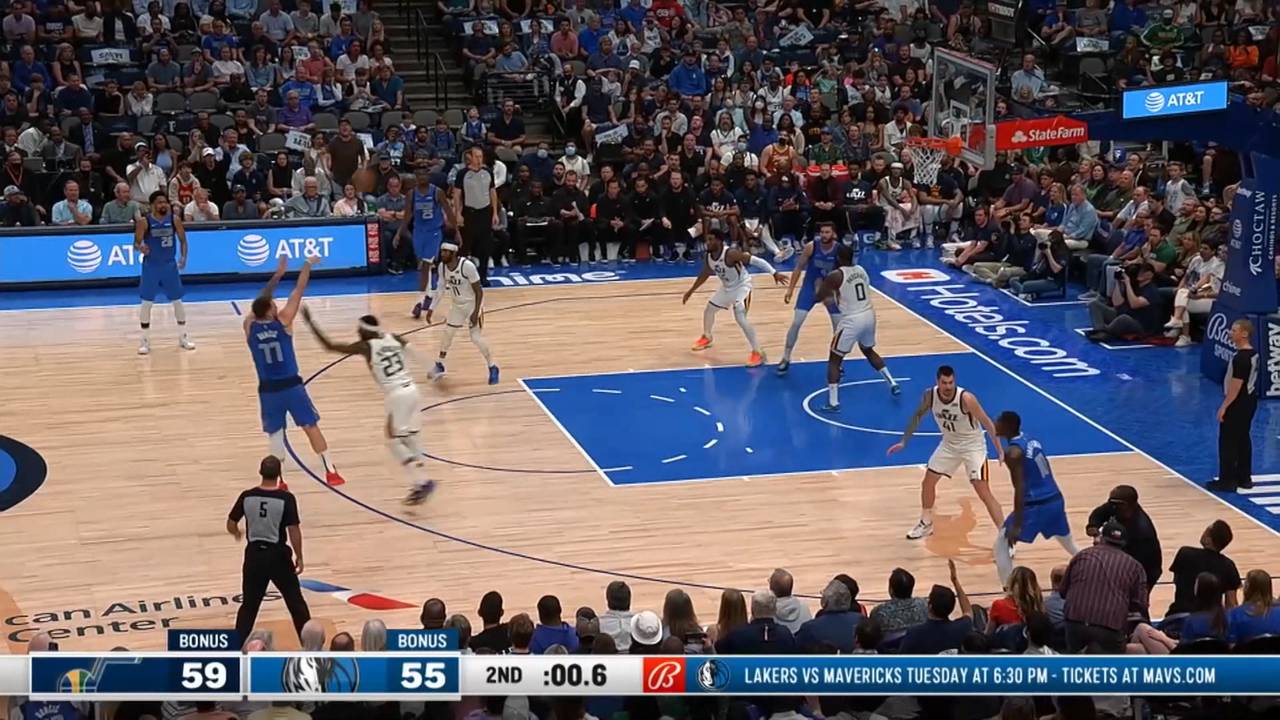 Theis übernimmt Spitze mit Boston