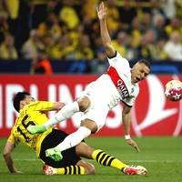 Borussia Dortmund gewinnt dank Füllkrugs Tor und Alu-Glück gegen PSG. Die internationale Presse ist von Jadon Sancho verzückt und von Kylian Mbappé enttäuscht.