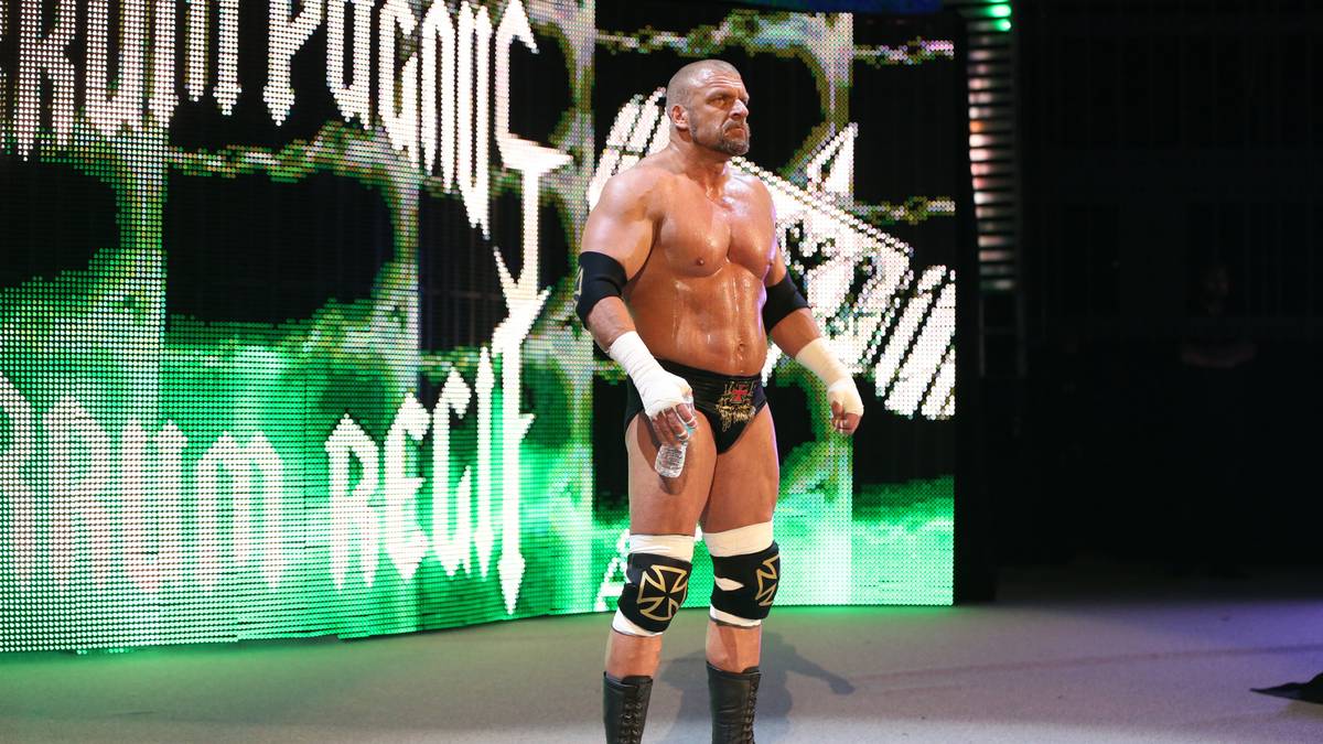 TRIPLE H: Der WWE-Vorstand gewann im vergangenen Jahr den Rumble und damit den WWE Title, ebenfalls als ungekündigter Teilnehmer. Auch in diesem Jahr könnte er wieder dabei sein. Gewinnen wird er das Match wohl nicht nochmal, er könnte aber sein geplantes WrestleMania-Match mit Seth Rollins anheizen