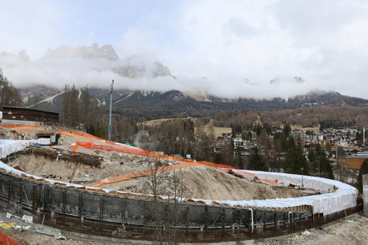 Härtetest für Olympia: Bob-Saison startet in Cortina
