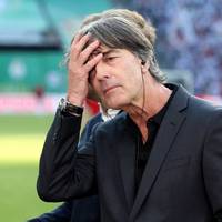 Wer übernimmt den Trainer-Posten beim FC Bayern im kommenden Sommer? Joachim Löw schließt ein Engagement aus - und nennt triftige Gründe.