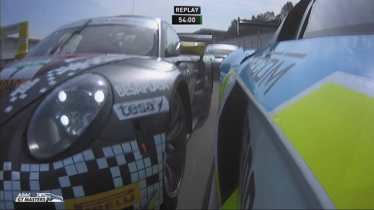 ADAC GT Masters: Kelvin van der Linde nach Duell vorne