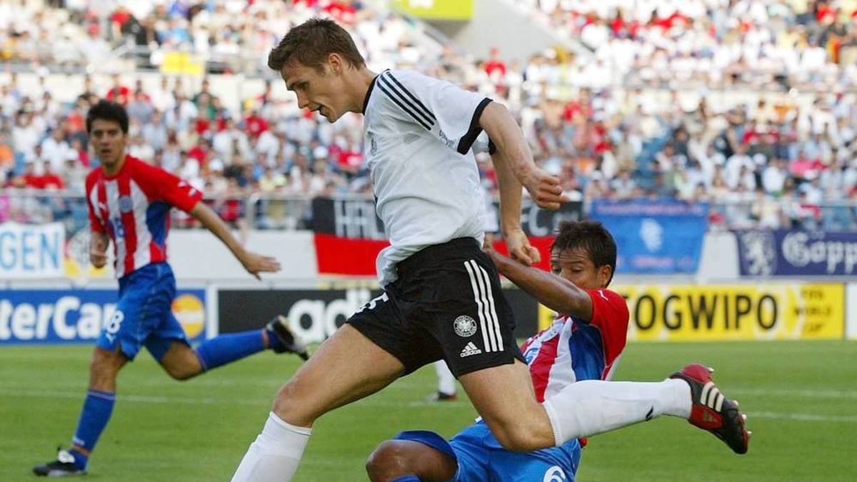 Sebastian Kehl (eingewechselt in der 46. Minute): Der Ex-Dortmunder hatte mit 22 Jahren noch vieles vor sich. Nach der eigenen Laufbahn arbeitete er von 2018 bis zu Beginnn des Jahres 2026 beim BVB in Führungspositionen.