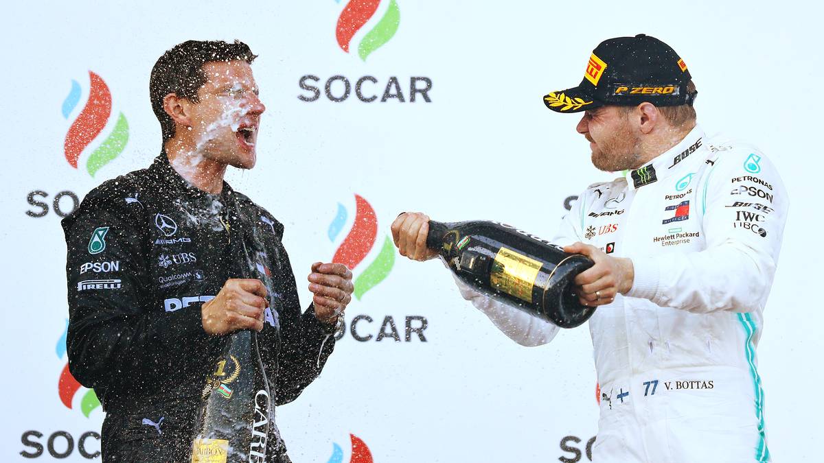 SCHWEIZ - Neue Zürcher Zeitung: "Vier Doppelsiege hintereinander zum Saisonstart, die Silberpfeile sind auf bestem Weg, die Renngeschichte neu zu schreiben. Bottas ließ sich von Hamilton treiben, aber anders als früher zerbrach er nicht daran"