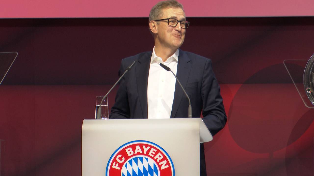 FC Bayern München: Finanzvorstand Dreesen macht sich über andere Topklubs lustig
