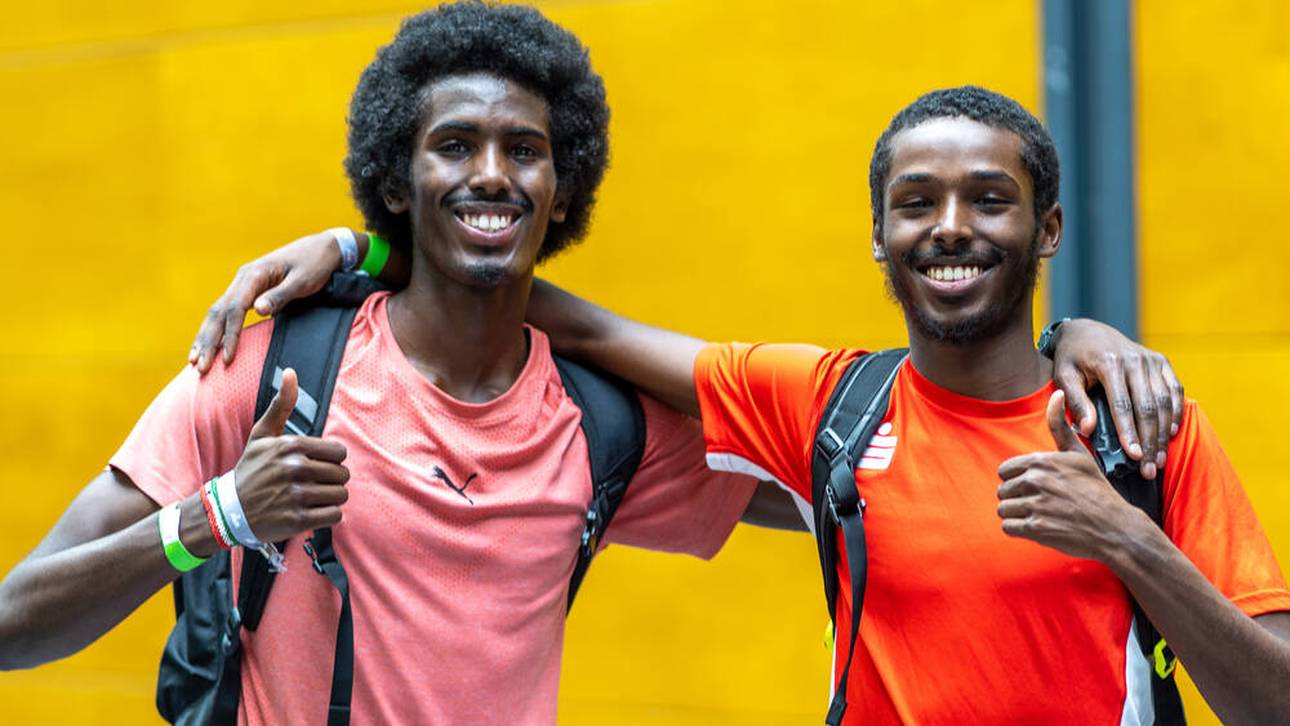 Mohamed Abdilaahi (l.) mit seinem Bruder Yassin