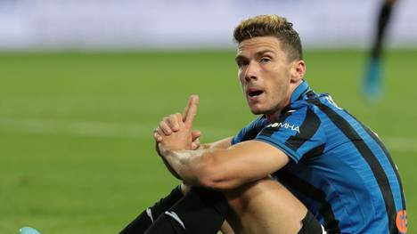 Robin Gosens von Atalanta Bergamo leidet mit dem kriselnden Bundesligisten Schalke 04. 