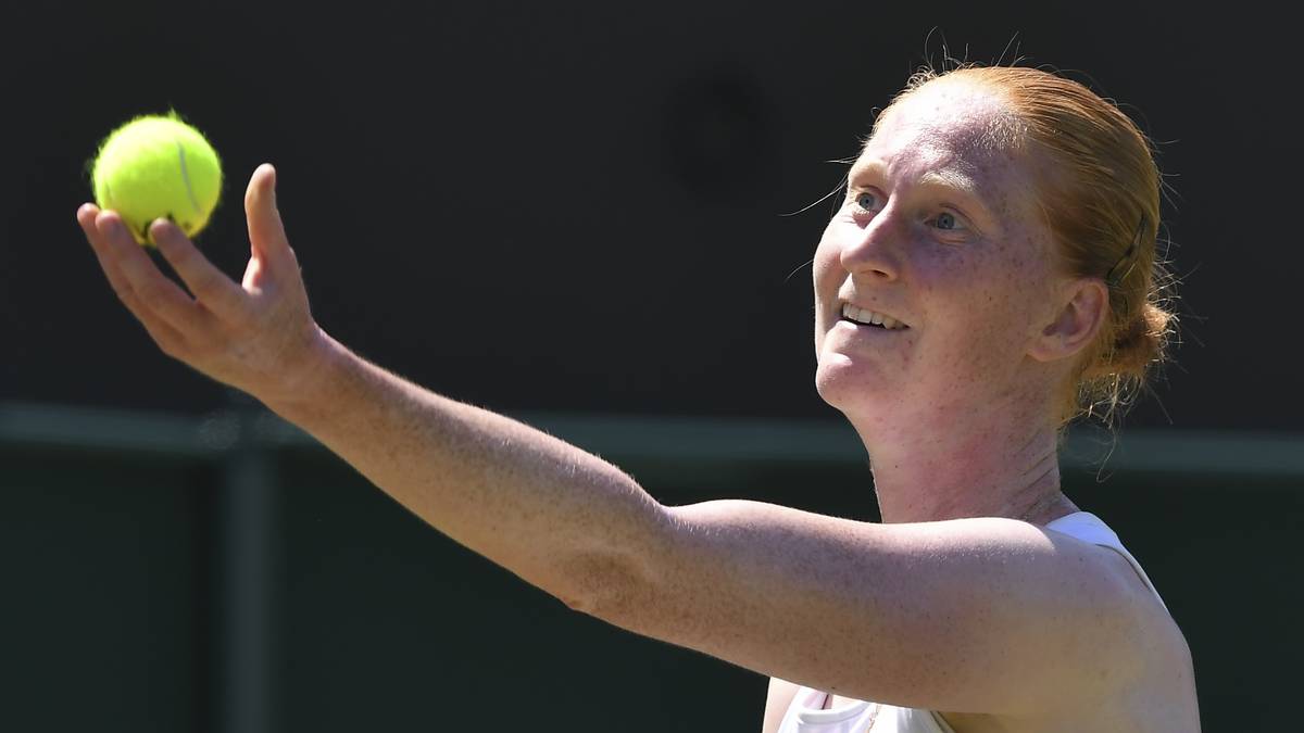 Allerdings hat so eine Beziehung auch ihre Tücken - wie man beim WTA-Turnier in Karlsruhe sehen konnte. Dort stand sich das Paar zum ersten Mal als Gegnerinnen gegenüber