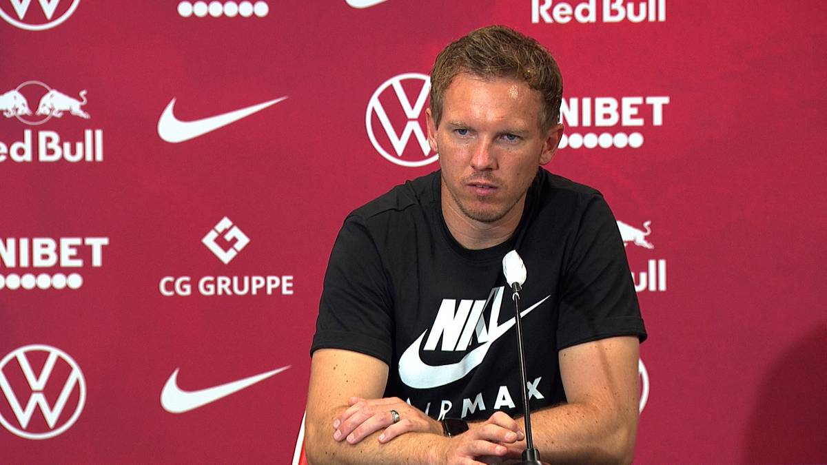 RB Leipzig gibt in den Schlussminuten gegen Düsseldorf eine Zwei-Tore-Führung aus der Hand. Dementsprechend bedient ist RBL-Coach Julian Nagelsmann im Anschluss.