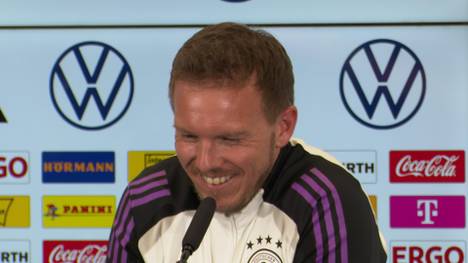 Julian Nagelsmann weist daraufhin seine Aussage zu Sané nicht falsch zu veröffentlichen und droht dann scherzhaft mit einer Klage.