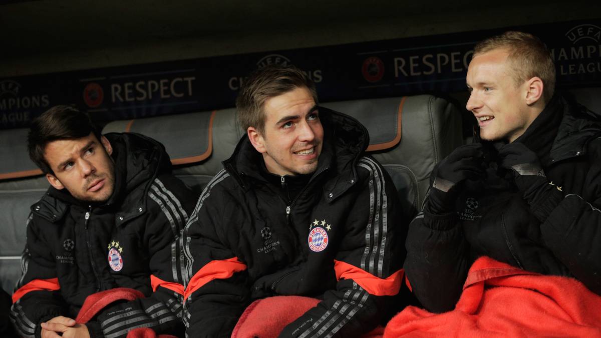 Das gefällt auch Philipp Lahm, der nach langer Verletzungspause erstmals wieder auf der Bank sitzt