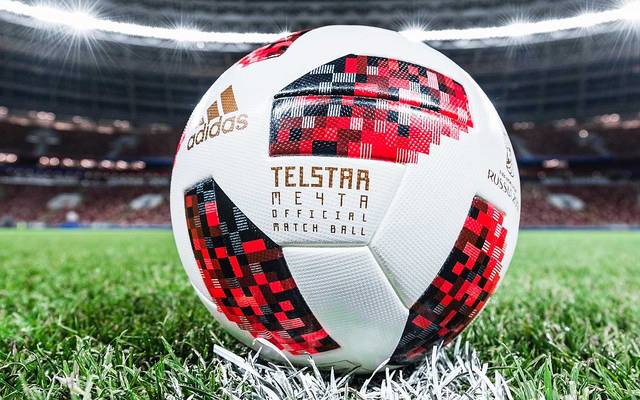 Wm 2018 Adidas Stellt Neuen Ball Telstar Mechta Fur K O Spiele Vor