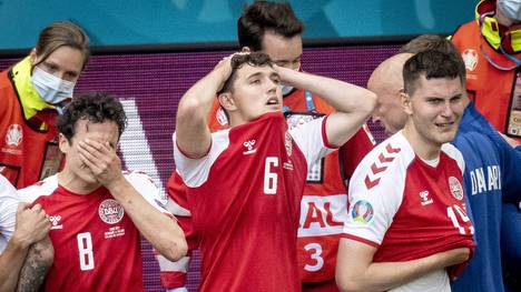 Die dänischen Nationalspieler sprachen mit Christian Eriksen vor der Spiel-Fortsetzung gegen Finnland