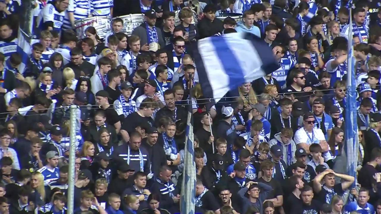 Gespenstische Stille! Traditionsklub verzockt Aufstiegstraum