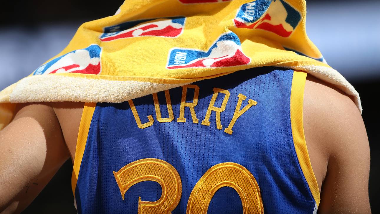 Curry-Trikot in Europa bestverkauft