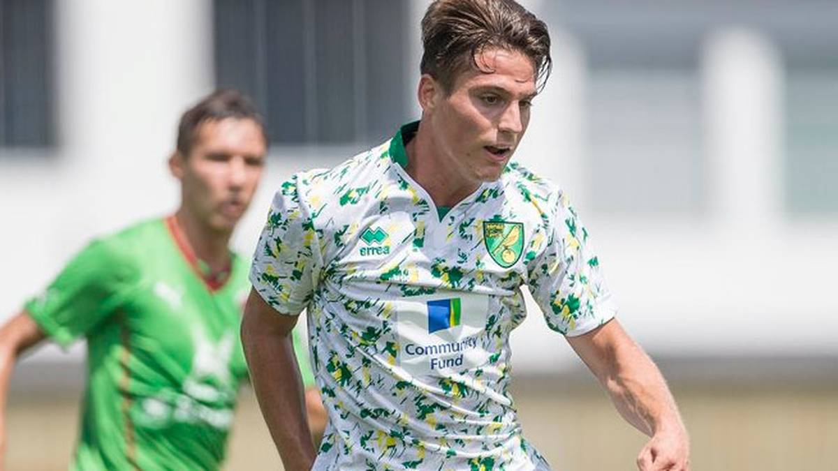 Norwich City ist 2016 aus der Premier League abgestiegen. Doch weshalb wirft der Klub damit gleich jeglichen Geschmackssinn über Bord? Zumindest der Spitzname von Norwich - sprich: Kanarienvögel - passt bei diesem Trikot wie die Faust aufs Auge