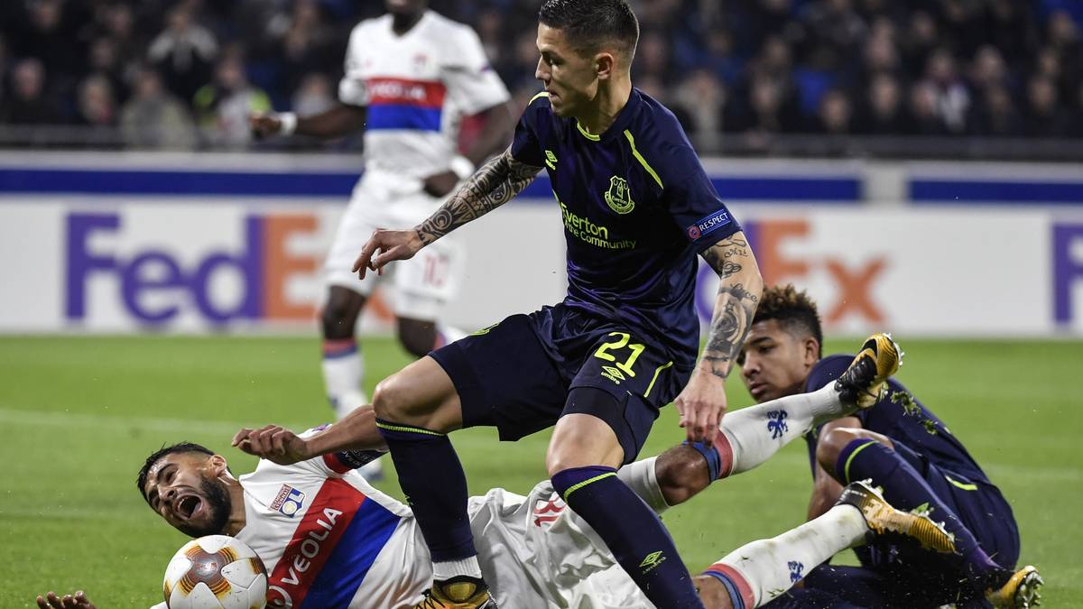 17. PLATZ: FC Everton (128 Millionen Euro) - Anstieg zum Vorjahr: 27 Prozent 