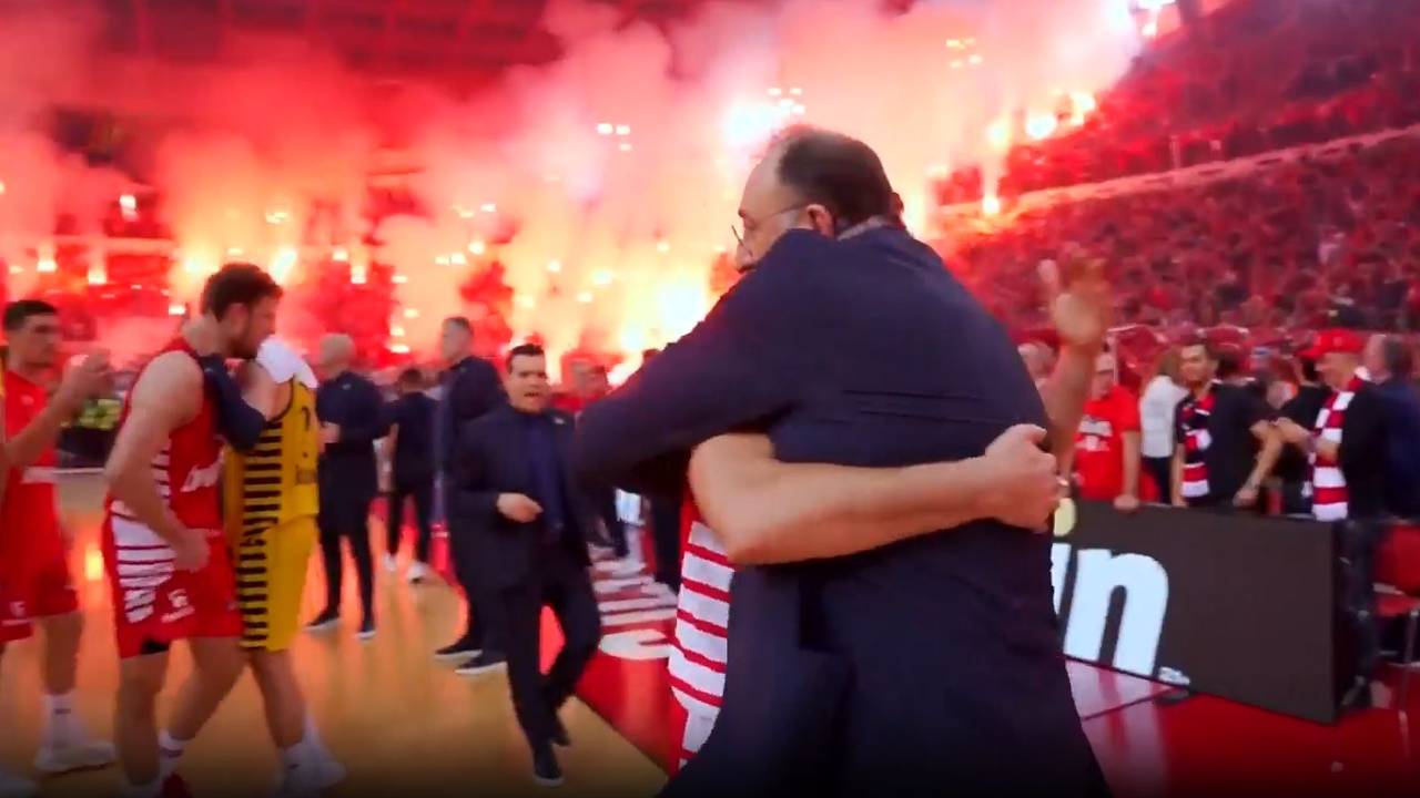 Olympiakos Piräus - Fenerbahce Beko Istanbul (Highlights)