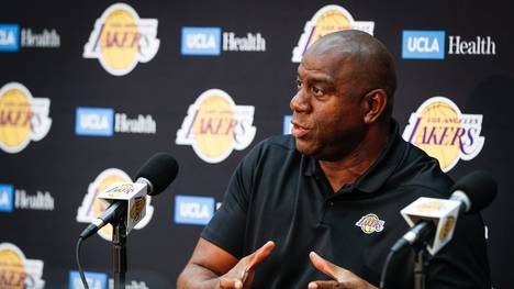 Earvin "Magic" Johnson erklärte am 9. April seinen sofortigen Rücktritt als Lakers-Präsident