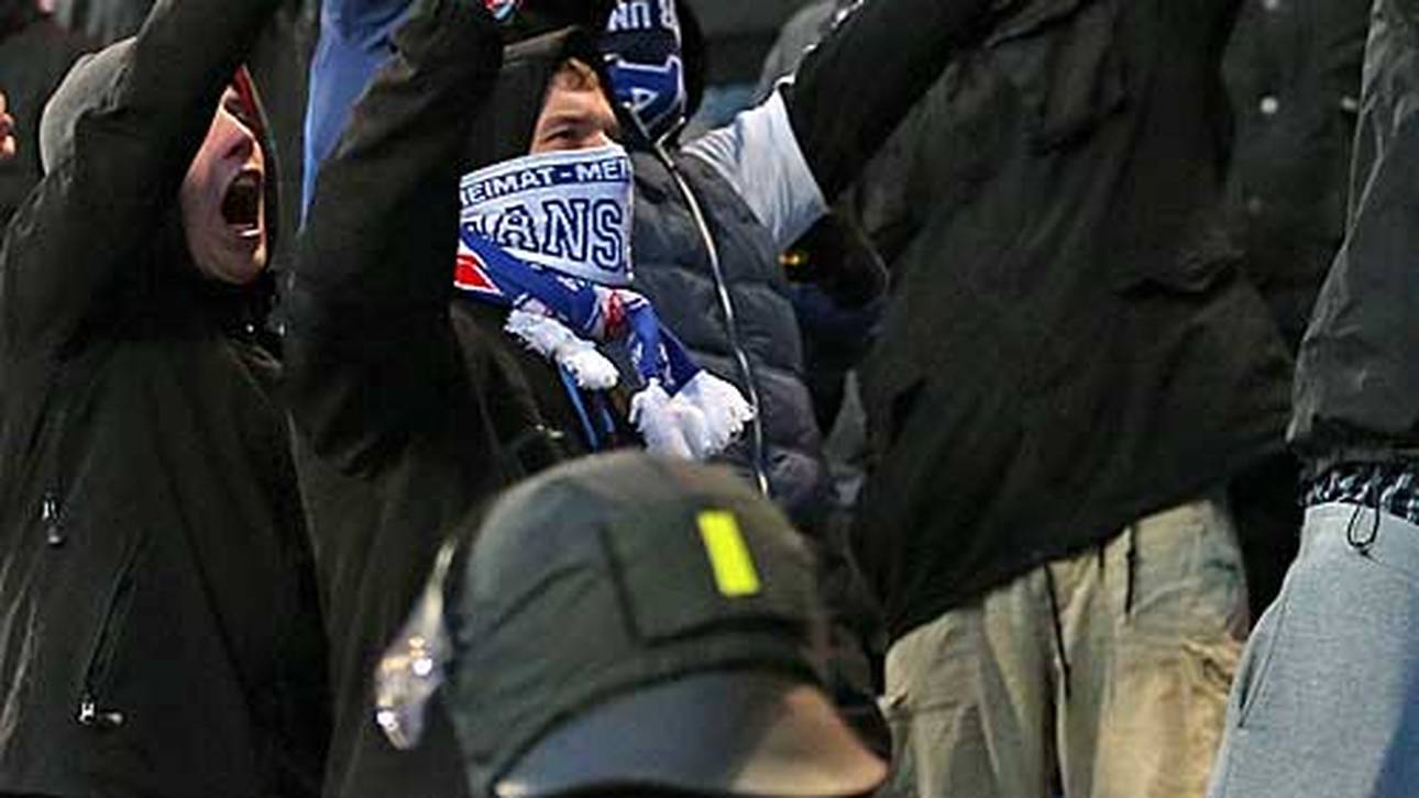 Schwere Randale in Rostock