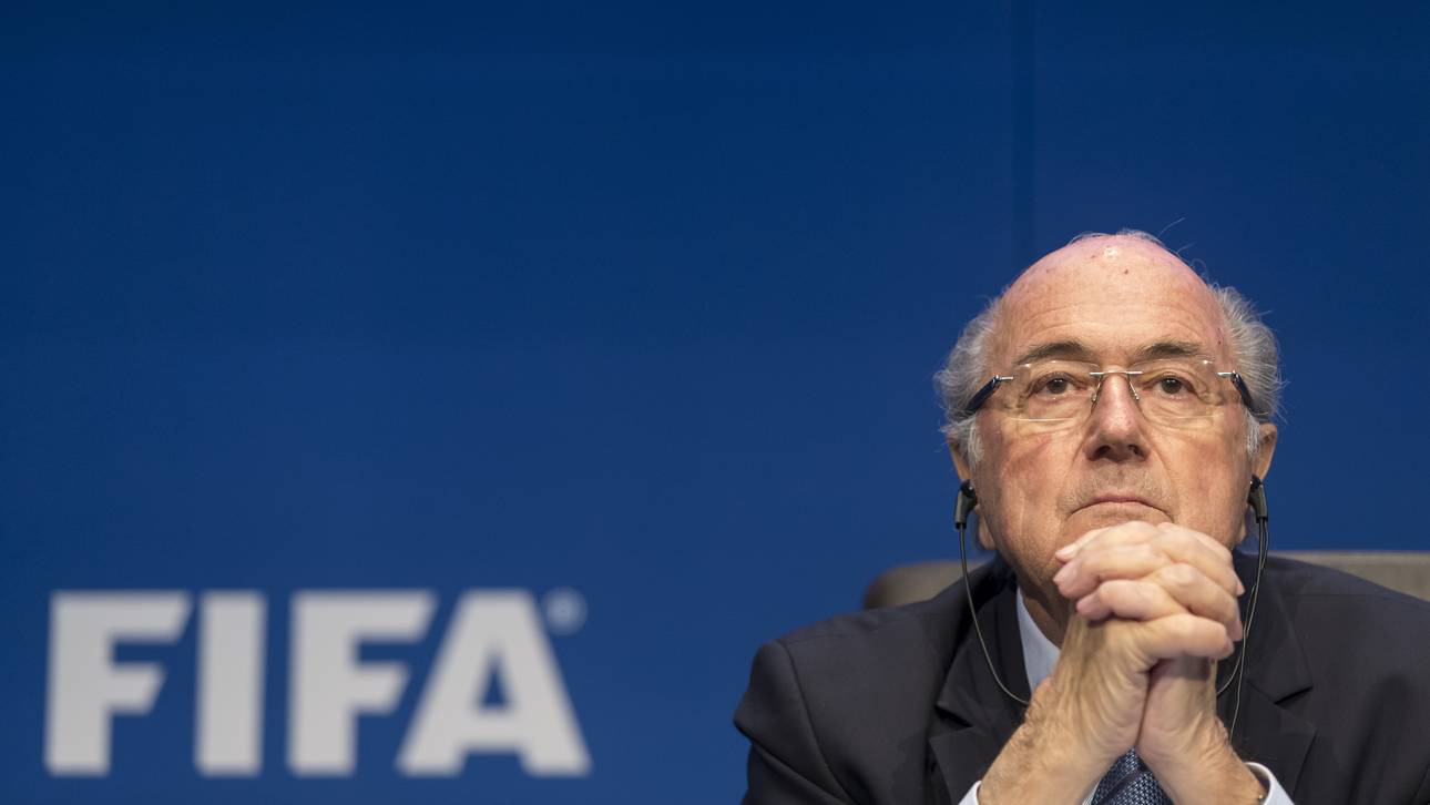 LIVE: FIFA-Präsident Blatter tritt zurück