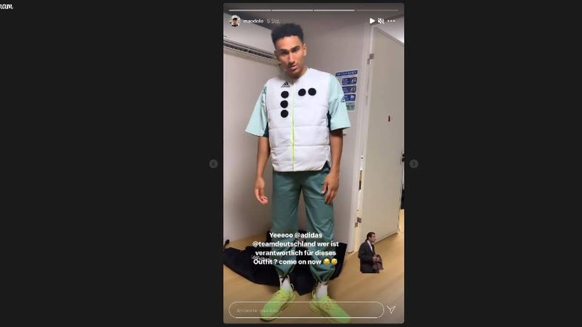 Maodo Lo zeigt auf Instagram, was er vom deutschen Outfit hält