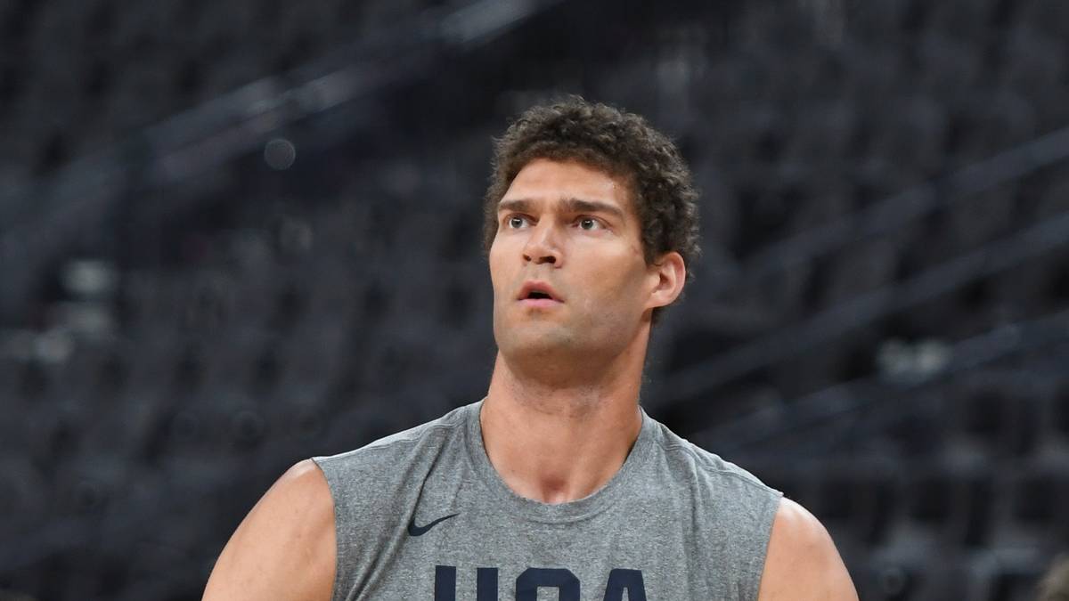 BROOK LOPEZ (Center, Milwaukee Bucks) - SAISON 2018/19: 81 Spiele, 12,5 Punkte, 4,9 Rebounds, 1,2 Assists, 45,2% Wurfquote